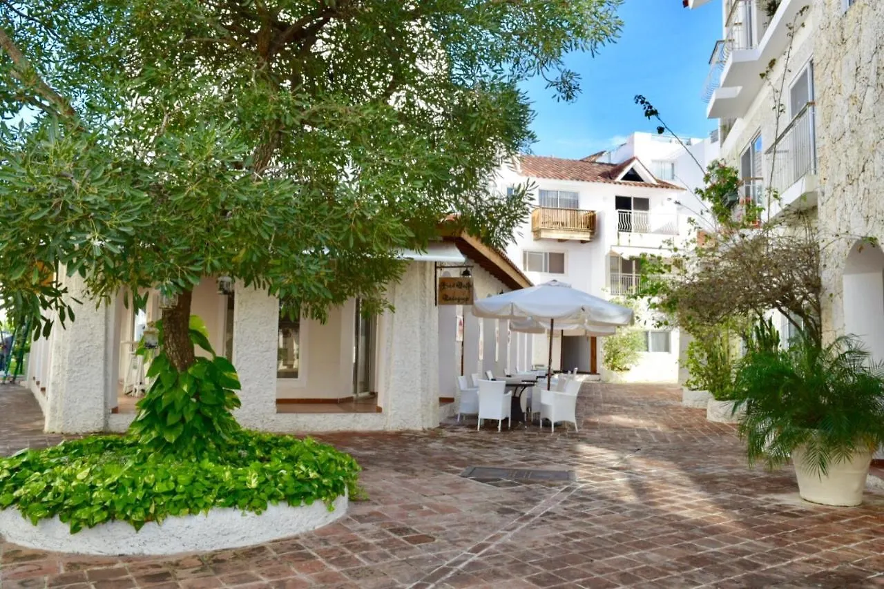 3 Bedroom Beachfront Apt @Cadaquescaribe Bayahibe Dominicus 0*,