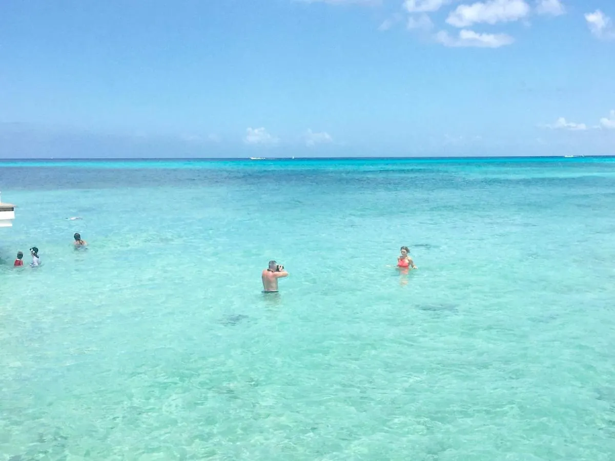 3 Bedroom Beachfront Apt @Cadaquescaribe Bayahibe Dominicus